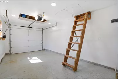 2379 SE 112th Ave, Portland, OR 97216 - Photo 29
