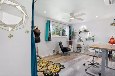 2379 SE 112th Ave, Portland, OR 97216 - Photo 19