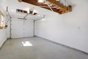 2379 SE 112th Ave, Portland, OR 97216 - Photo 31