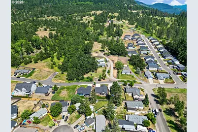 443 N Hyland Ln, Lowell, OR 97452 - Photo 45