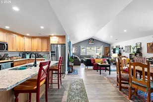 443 N Hyland Ln, Lowell, OR 97452 - Photo 23