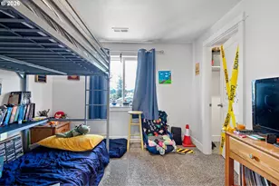 443 N Hyland Ln, Lowell, OR 97452 - Photo 31