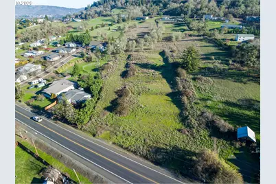 1448 Lookingglass Rd, Roseburg, OR 97471 - Photo 5