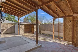 9916 SE Liebe Ct, Portland, OR 97266 - Photo 39