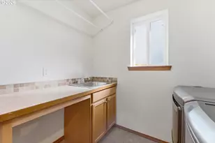 9916 SE Liebe Ct, Portland, OR 97266 - Photo 19