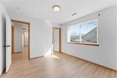 9916 SE Liebe Ct, Portland, OR 97266 - Photo 27