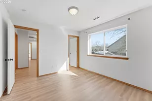 9916 SE Liebe Ct, Portland, OR 97266 - Photo 25