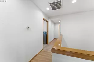 9916 SE Liebe Ct, Portland, OR 97266 - Photo 23