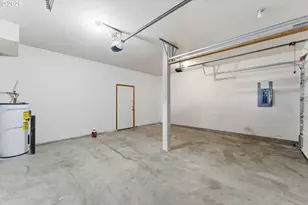 9916 SE Liebe Ct, Portland, OR 97266 - Photo 31