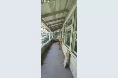 8640 NW Bailey St, Portland, OR 97231 - Photo 9