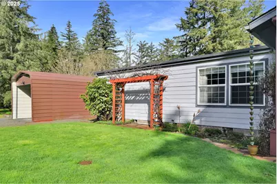 38431 Row River Rd, Dorena, OR 97434 - Photo 5