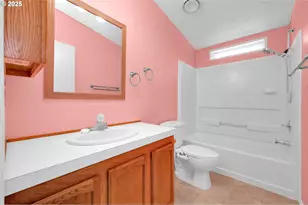 38431 Row River Rd, Dorena, OR 97434 - Photo 33