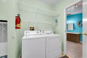 38431 Row River Rd, Dorena, OR 97434 - Photo 27