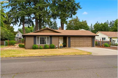 1055 N Lupine Ct, Canby, OR 97013 - Photo 1