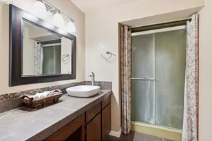 1055 N Lupine Ct, Canby, OR 97013 - Photo 19