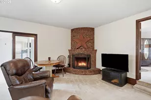 1055 N Lupine Ct, Canby, OR 97013 - Photo 15