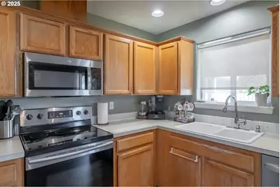 4769 Bayne St NE, Salem, OR 97305 - Photo 11