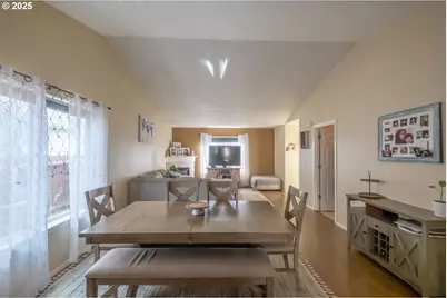 4769 Bayne St NE, Salem, OR 97305 - Photo 9