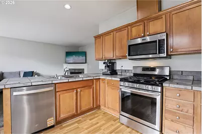 5915 NE 62nd St, Vancouver, WA 98661 - Photo 7