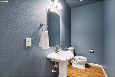 5915 NE 62nd St, Vancouver, WA 98661 - Photo 9