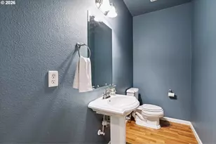 5915 NE 62nd St, Vancouver, WA 98661 - Photo 9