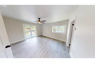 29700 Park Dr, Gold Beach, OR 97444 - Photo 9