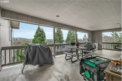 4644 Glen Echo Way, Central Point, OR 97502 - Photo 29