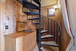 9660 Sollie Smith Rd, Tillamook, OR 97141 - Photo 27