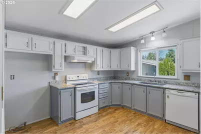 50 Heritage Blvd, Longview, WA 98632 - Photo 11