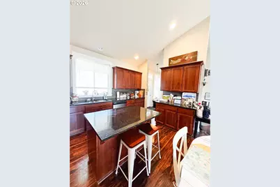 35640 Elk Meadows Dr, Saint Helens, OR 97051 - Photo 9