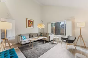 11131 SW 45th Ave, Portland, OR 97219 - Photo 9