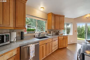 25140 S Dianne Dr, Beavercreek, OR 97004 - Photo 11