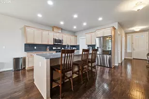 2460 Heather Way, Forest Grove, OR 97116 - Photo 3