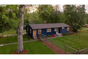 827 SW Gilson St, McMinnville, OR 97128 - Photo 1
