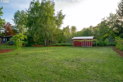 827 SW Gilson St, McMinnville, OR 97128 - Photo 43