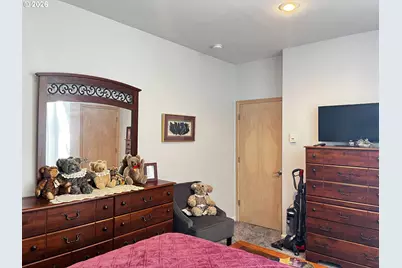 3330 31st St, Florence, OR 97439 - Photo 21