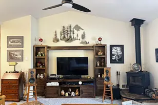 3330 31st St, Florence, OR 97439 - Photo 9