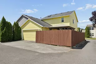 644 SE Myrtlewood Pl, Gresham, OR 97080 - Photo 43