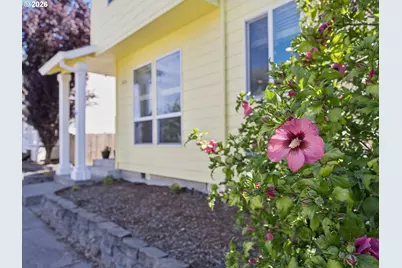 644 SE Myrtlewood Pl, Gresham, OR 97080 - Photo 1