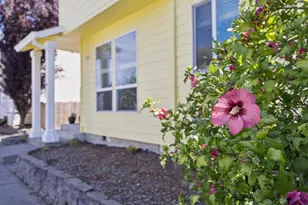 644 SE Myrtlewood Pl, Gresham, OR 97080 - Photo 1