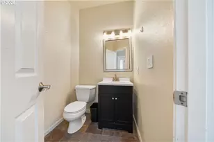 6636 S Virginia Ave, Portland, OR 97239 - Photo 3