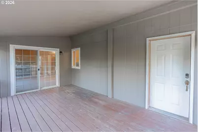 326 Holcomb Rd, Kelso, WA 98626 - Photo 25