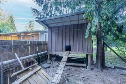 326 Holcomb Rd, Kelso, WA 98626 - Photo 29