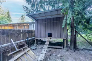 326 Holcomb Rd, Kelso, WA 98626 - Photo 29