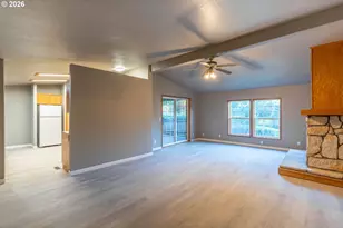 326 Holcomb Rd, Kelso, WA 98626 - Photo 9