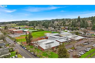 241 NW Wade St, Estacada, OR 97023 - Photo 9