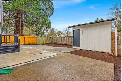 241 NW Wade St, Estacada, OR 97023 - Photo 43