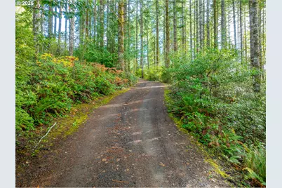 57247 Fairview Rd, Coquille, OR 97423 - Photo 9