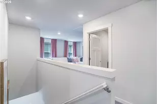 8875 SW Mohegan Ln, Tualatin, OR 97062 - Photo 9