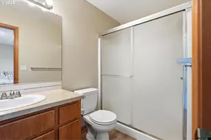 13811 SE Gannon Dr, Clackamas, OR 97015 - Photo 15